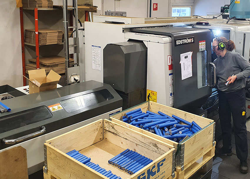 Svarvning CNC-svarv med stångautomat